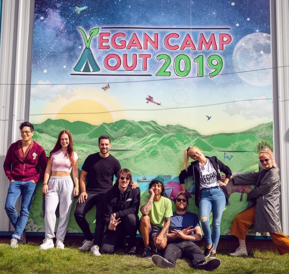 전 세계의 채식주의자를 위한 비건 축제(사진=vegancampout 인스타그램)