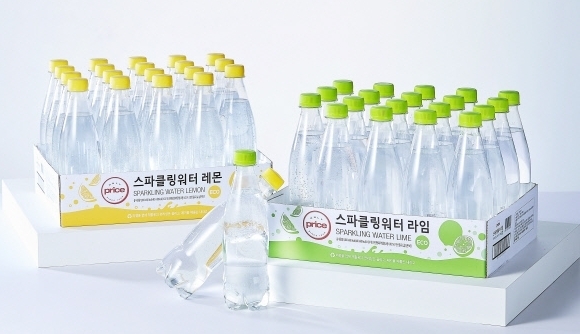 롯데마트가 출시한 무라벨 탄산수(사진=롯데마트)