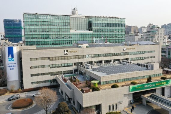 수원시청 전경.