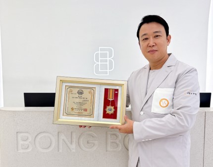 박성수 대표원장.