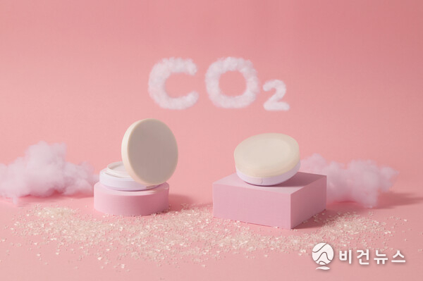 LG화학의 이산화탄소 플라스틱 PEC(Poly Ethylene Carbonate). (사진=LG화학 제공)