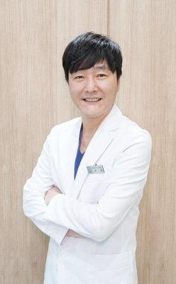 이석 원장. 