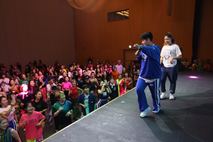 ‘Zumba® 클래스’ 이미지.