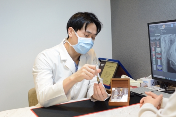 정운혁 원장.