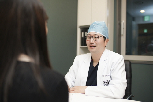 박정근 원장.