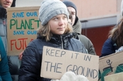그레타 툰베리 기후 파업, 스위스 국민 행동 바꿔…"채식하고 자동차·비행기 안타"