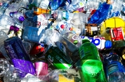 플라스틱의 위험성…인간에 해로운 4200종 화학물질 발견
