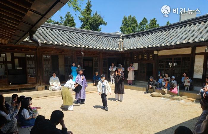 26일 오리 이원익 종택에서 열린 '조선의 청백리, 오리 이원익을 만나다'가 진행 중인 모습.