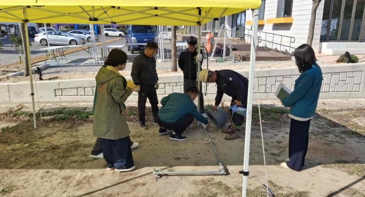 밀양시가 5일 2025 밀양 로컬엑스포가 열리는 햇살문화캠퍼스에서 합동 안전 점검을 진행하고 있다.