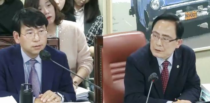 김형재 의원이 4일 열린 서울시의회 제333회 정례회 문화체육관광위원회 행정사무감사에서 서울시 홍보기획관을 상대로 TBS(교통방송) 관련 예산 집행의 형평성 및 투명성 부족 문제를 지적하고 있다.