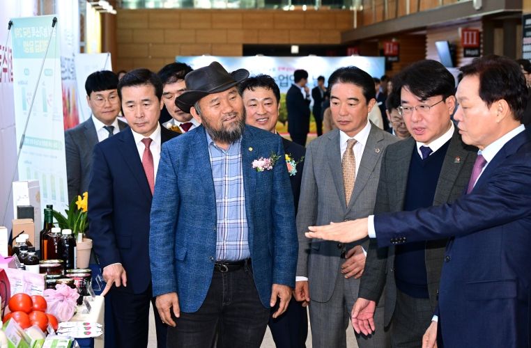 도의회 최학범 의장, 제30회 농업인의 날 행사 참석