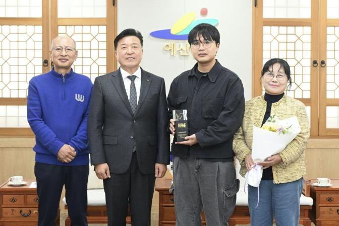 김봉섭 작곡가 수상 기념 사진