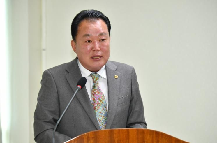 경상남도의회 박주언 위원장, ‘아동수당 확대 촉구 건의안’ 상임위 통과